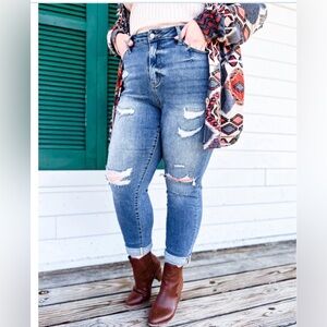 New Judy Blue Boy Toy Light Wash High Rise Cuffed Boyfriend Distressed Jeans